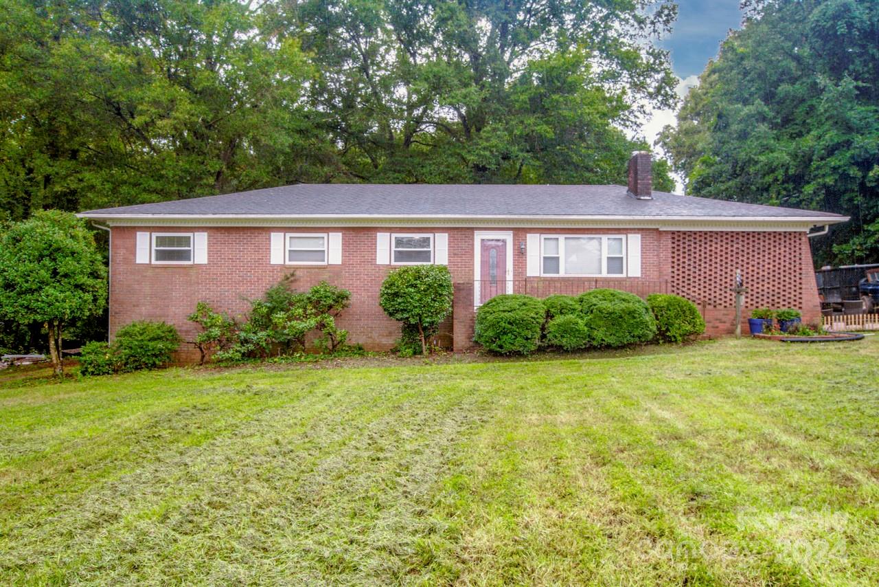 Main St, Troutman, NC 28166