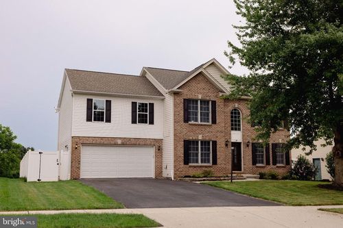 446 Old Farm Rd, Palmyra, PA, 17078-8720 | Card Image