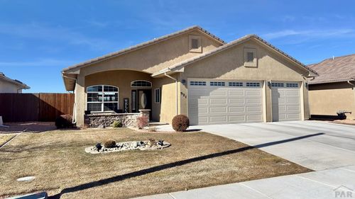 921 Plumcrest Dr, Pueblo, CO, 81005-5400 | Card Image