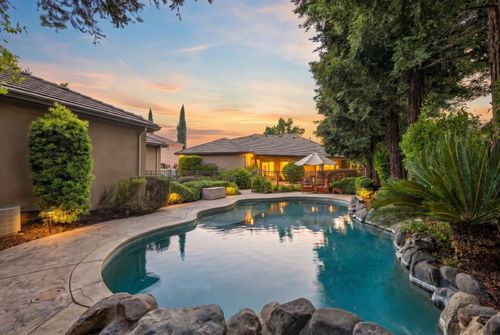 9569 De La Rosa Pl, Elk Grove, CA, 95758-4354 | Card Image