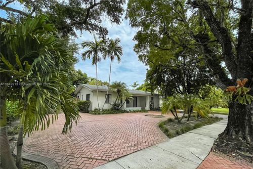8045 Sw 62nd Ct, South Miami, FL, 33143-8001 | Card Image