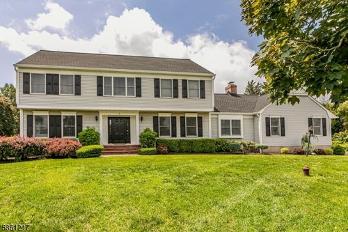 5 Oak Ridge Dr, Belle Mead, NJ, 08502-5031 | Card Image