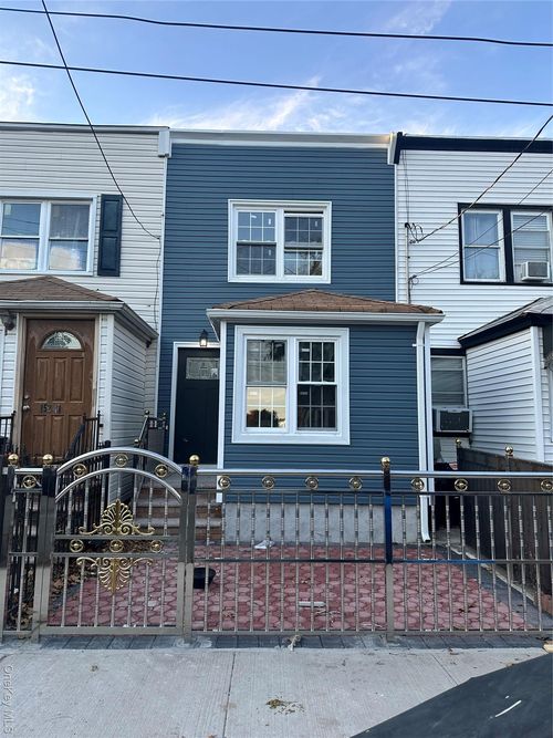 15243 118th Ave, Jamaica, NY, 11434-2032 | Card Image