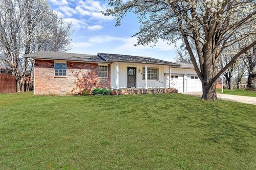 106 Henry Little Cir, Pea Ridge, AR, 72751-3616 | Card Image