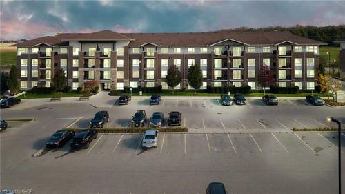 209-67 Kingsbury Sq, Guelph, ON, N1L0L3 | Card Image
