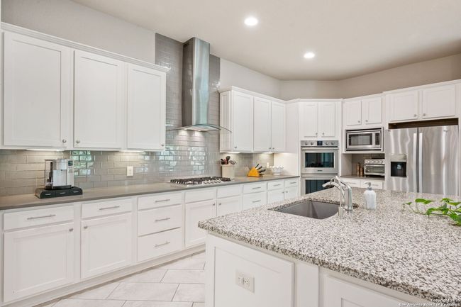 30336 Setterfeld Cir, House other with 4 bedrooms, 5 bathrooms and null parking in Fair Oaks Ranch TX | Image 12
