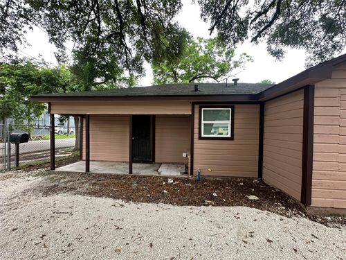 6911 Bauman Rd, Houston, TX, 77022-4811 | Card Image