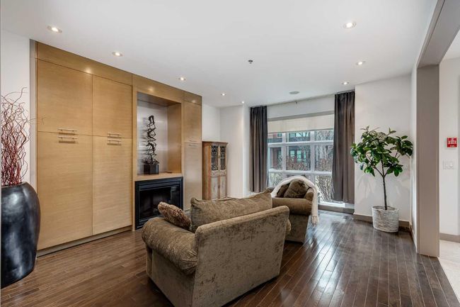 404 Aspen Meadows Hill Sw, Townhouse with 3 bedrooms, 4 bathrooms and 2 parking in Calgary AB | Image 4