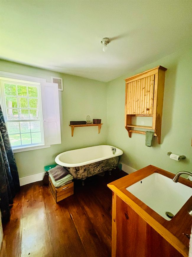 5 Cross Rd, House other with 3 bedrooms, 2 bathrooms and null parking in West Rutland VT | Image 17