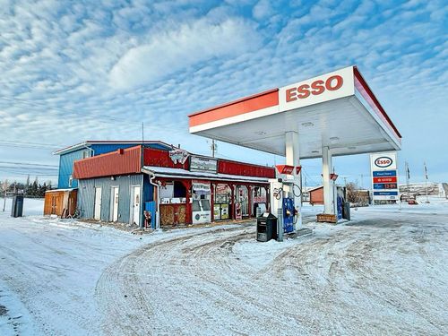 {{alt}} | Card Image