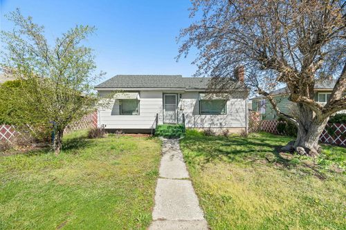 827 E Courtland Ave, Spokane, WA, 99207 | Card Image