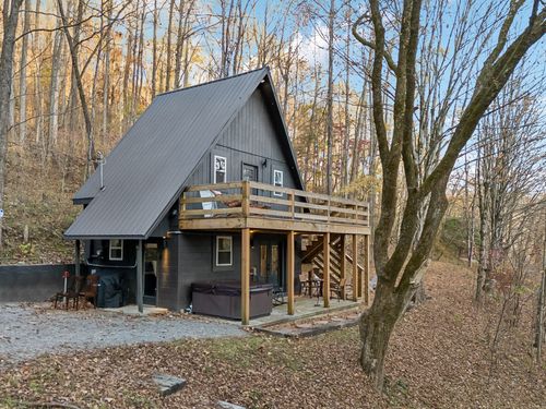 8861 Aunt Helen Rd, Silver Point, TN, 38582 | Card Image