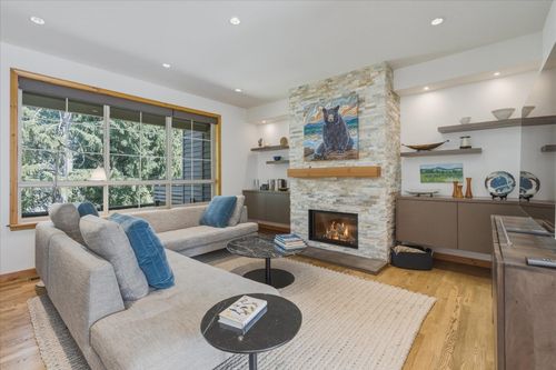 38-8030 Nicklaus North Boulevard, Whistler, BC, V8E1J7 | Card Image