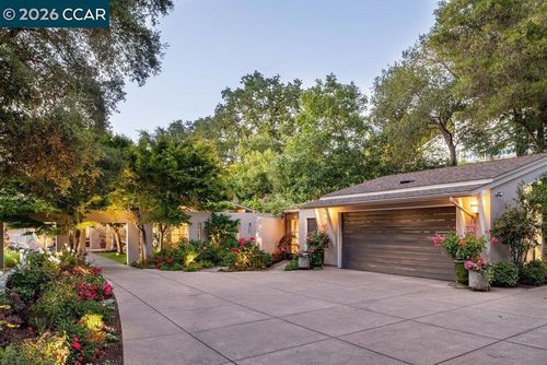 371 Camino Sobrante, Orinda, CA, 94563-1847 | Card Image