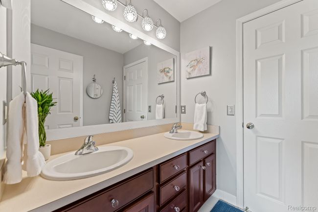 29-web-or-mls-A0100315.jpg | Image 22
