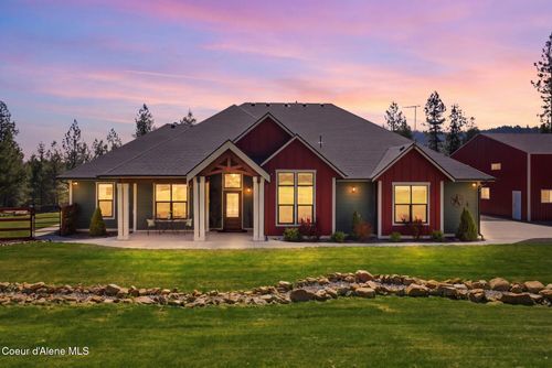 8802 W Benton Way, Coeur D Alene, ID, 83814-3708 | Card Image