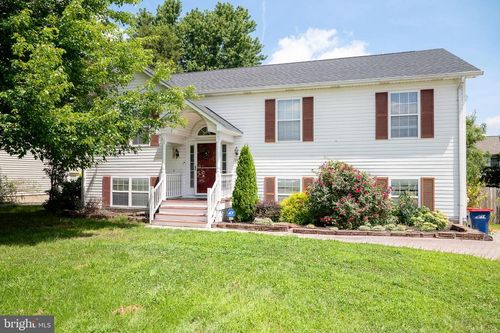 208 Ivory Dr, STEPHENS CITY, VA, 22655-4016 | Card Image