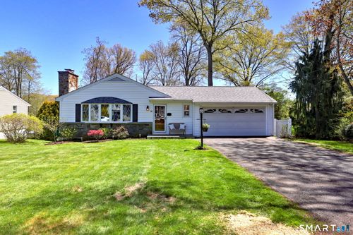 26 Craig Ln, Trumbull, CT, 06611-4406 | Card Image