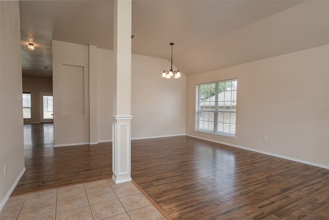 Dining area | Image 5