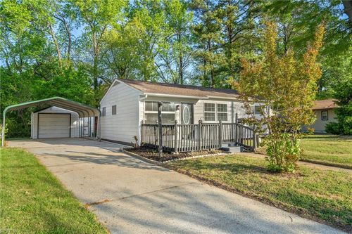 119 York Dr, Portsmouth, VA, 23702-1815 | Card Image