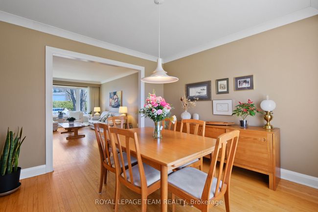 4 Valewood Cres, House other with 4 bedrooms, 4 bathrooms and 4 parking in Gloucester ON | Image 11