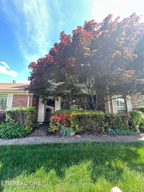 1068-7914 Gleason Dr, Knoxville, TN, 37919-5402 | Card Image