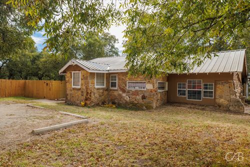 609 N 4th St W, Clyde, TX, 79510-3669 | Card Image