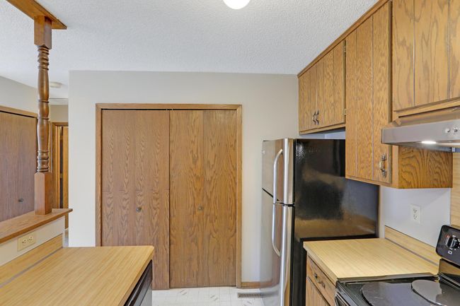 8624 S Maplebrook Cir, Townhouse with 2 bedrooms, 1 bathrooms and null parking in Brooklyn Park MN | Image 20