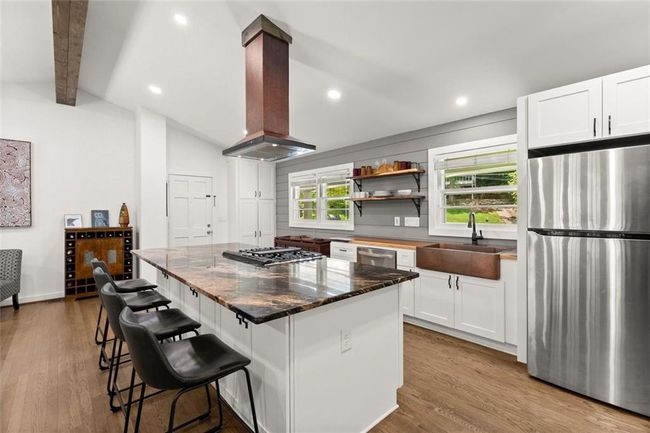 6875 Sunny Brook Ln, House other with 3 bedrooms, 2 bathrooms and 2 parking in Sandy Springs GA | Image 4