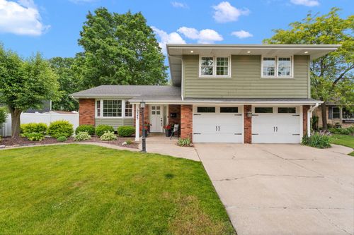1343 Fran Lin Pkwy, Munster, IN, 46321-3705 | Card Image
