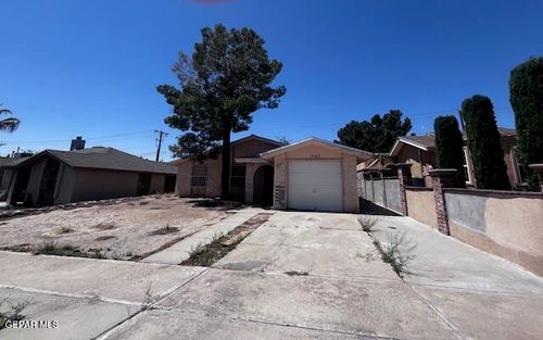 1547 Whistler Ln, El Paso, TX, 79936-6307 | Card Image