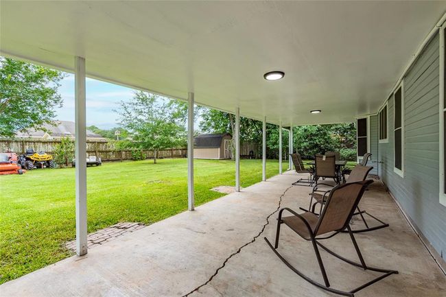 2309 Salisbury Ln, House other with 4 bedrooms, 2 bathrooms and 2 parking in Alvin TX | Image 33
