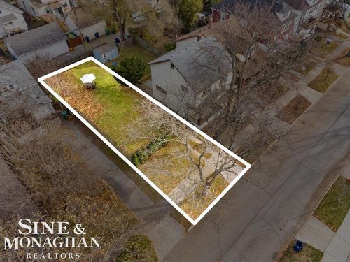 1336 Wayburn St, Grosse Pointe Park, MI, 48230-1071 | Card Image