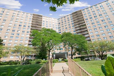 1716 - 7033 N Kedzie Avenue, Condo with 3 bedrooms, 2 bathrooms and 2 parking in Chicago IL | Image 1