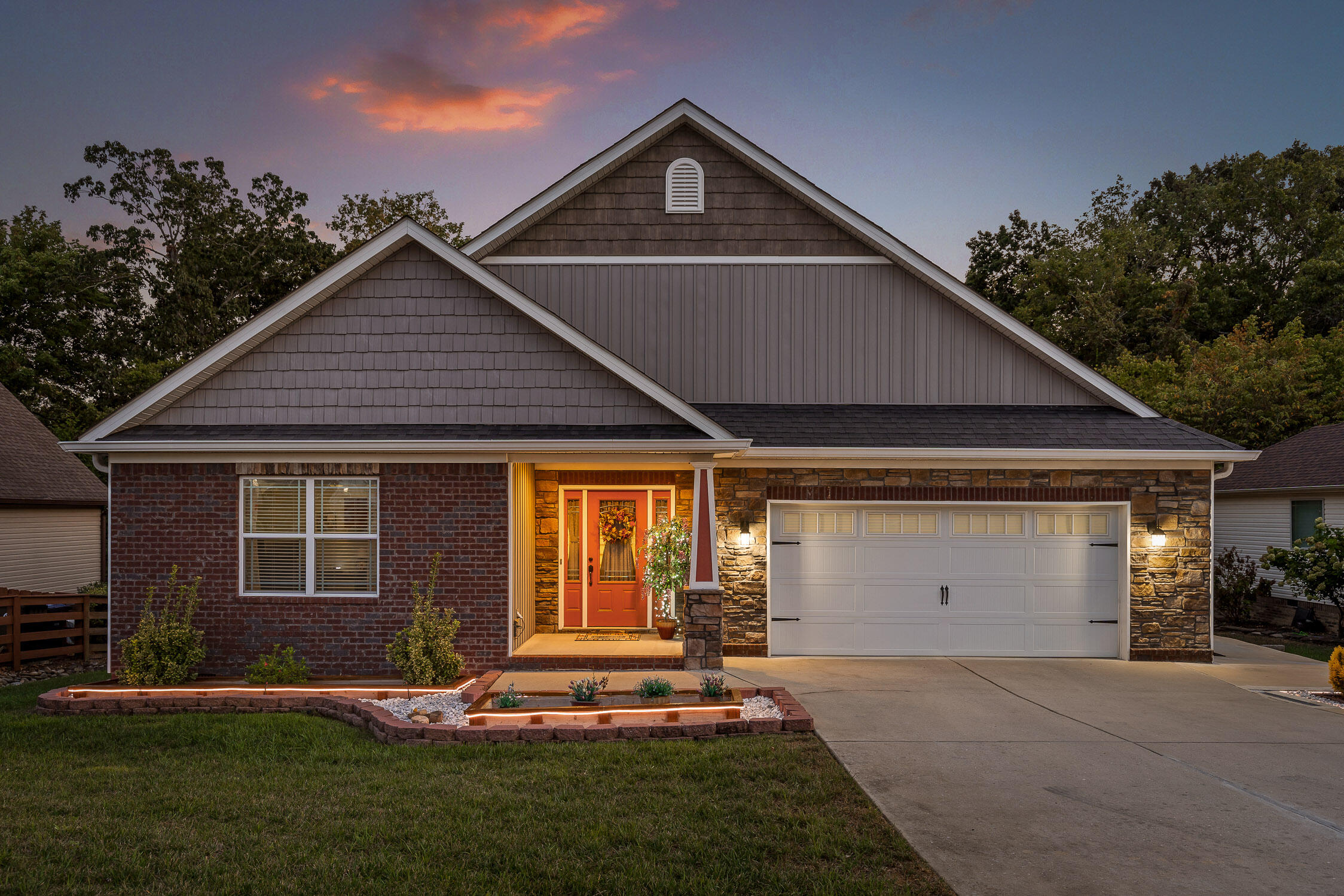 Soaring Eagle Cir, Hixson, TN 37343