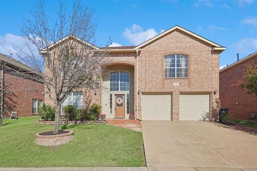 225 Quail Trail Ln, Arlington, TX, 76002-3377 | Card Image