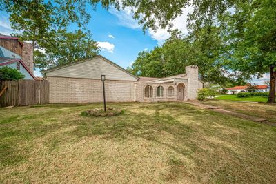 202 Pine Branch Drive, House other with 3 bedrooms, 2 bathrooms and null parking in Spring TX | Image 3