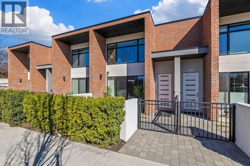 994 Guisachan Rd, Kelowna, BC, V1Y9W8 | Card Image