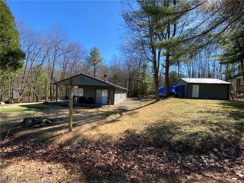 2239 Maple Dr Sw, Carrollton, OH, 44615-8987 | Card Image