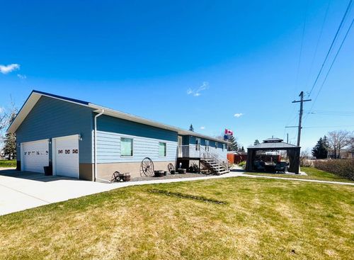 402 5 Ave E, Oyen, AB, T0J2J0 | Card Image