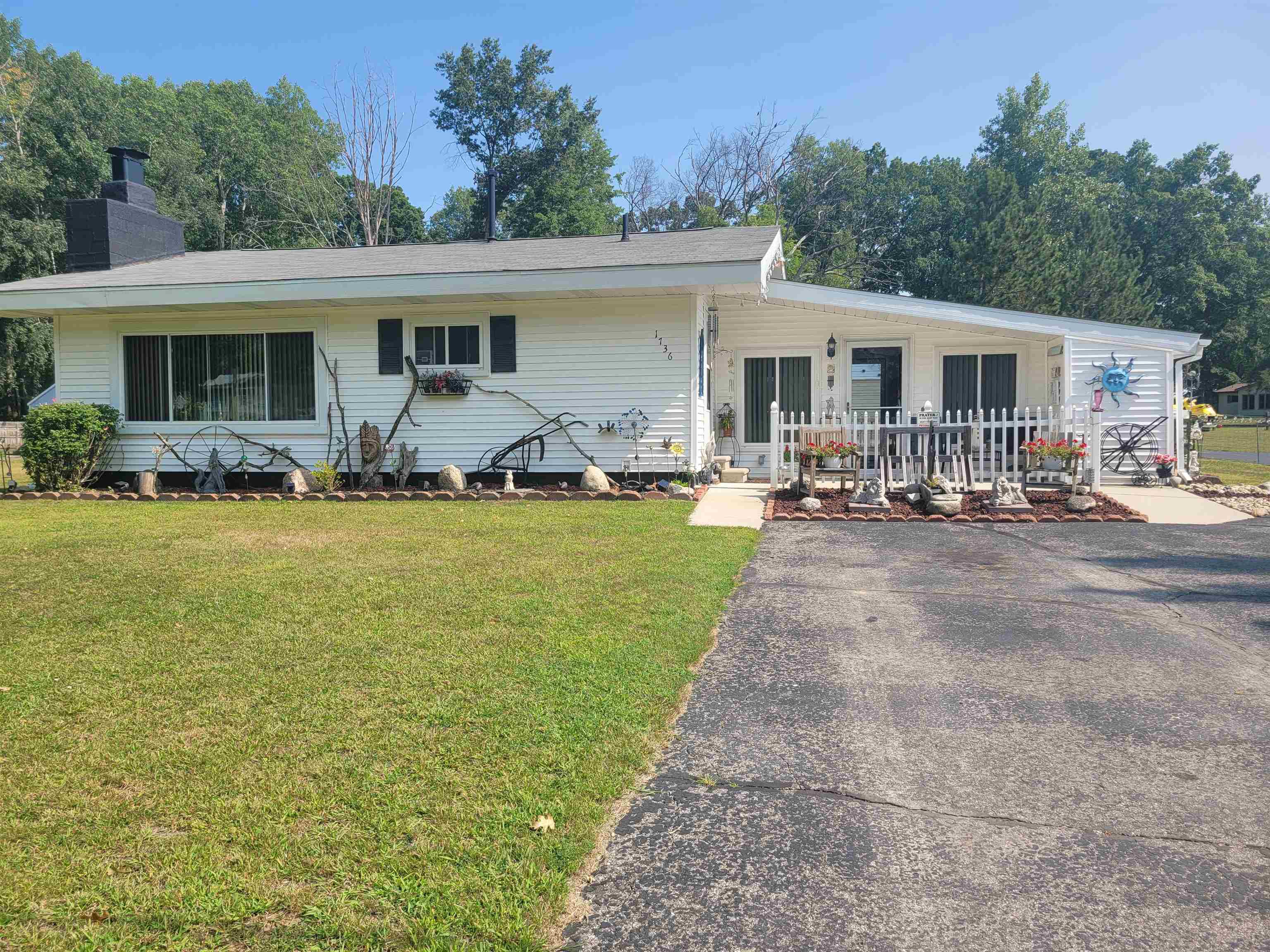 Dow Dr, Gladwin, MI 48624