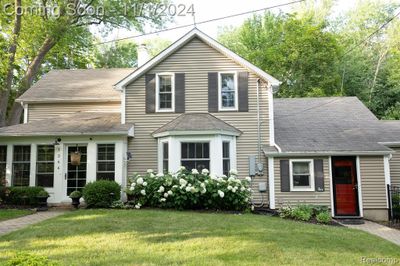 1266 Washington Road, Home with 3 bedrooms, 3 bathrooms and null parking in Rochester MI | Image 2