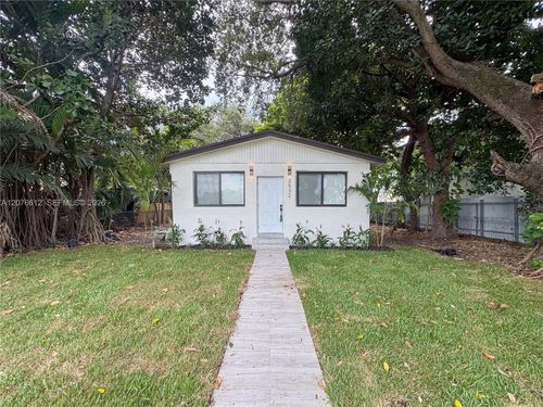 2534 Nw 51st Ter, Miami, FL, 33142-3657 | Card Image