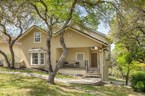 11 Falls Vw, Boerne, TX, 78015-4483 | Card Image