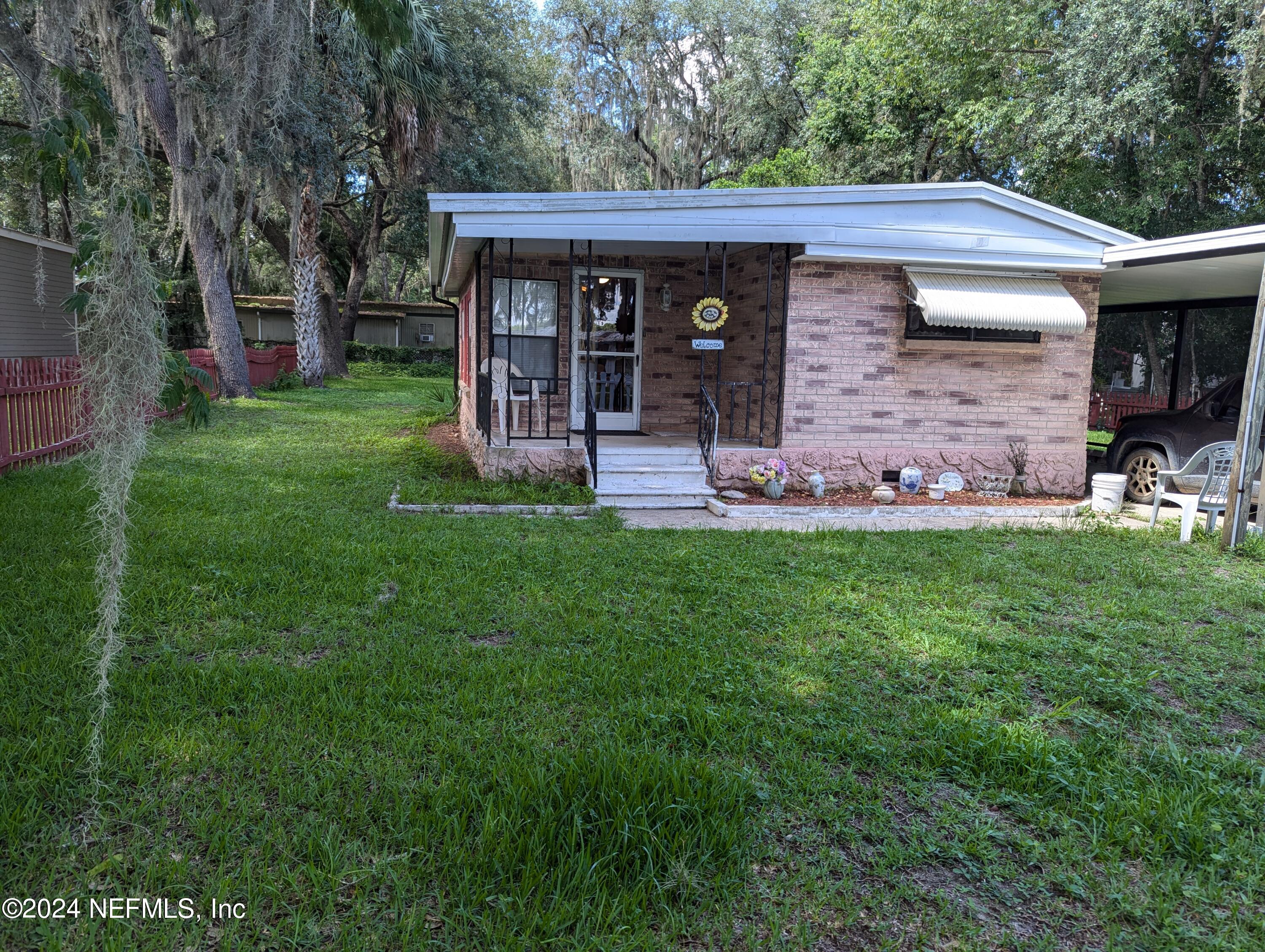 Velvet St, Interlachen, FL 32148