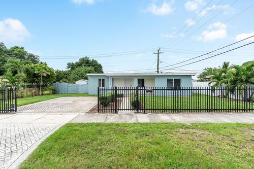 16110 Nw 26th Ave, Miami Gardens, FL, 33054-6580 | Card Image