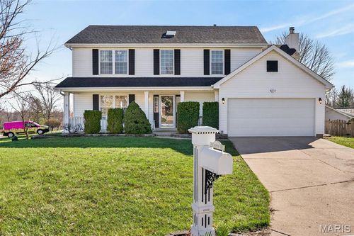 4923 Dresden Way, Saint Peters, MO, 63304-7524 | Card Image