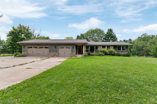 1501 Riffel Rd, Wooster, OH, 44691-8504 | Card Image