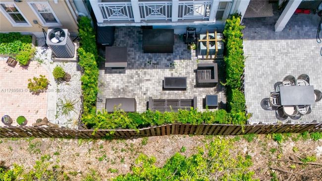7514 Nw 108 Th Path, Townhouse with 3 bedrooms, 3 bathrooms and null parking in Doral FL | Image 18