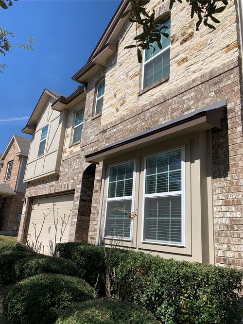 779 Hometown Pkwy, Kyle, TX, 78640-5828 | Card Image